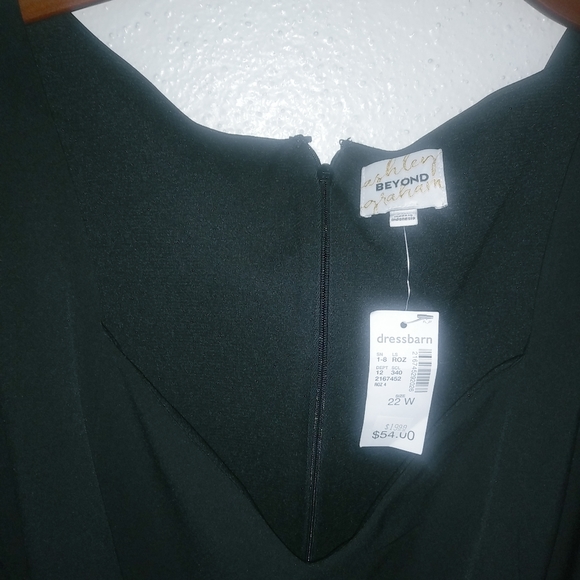 Ashley Graham Beyond 22W Basic Black V-Neck Slit Sleeve Dress New Funeral - Picture 10 of 15